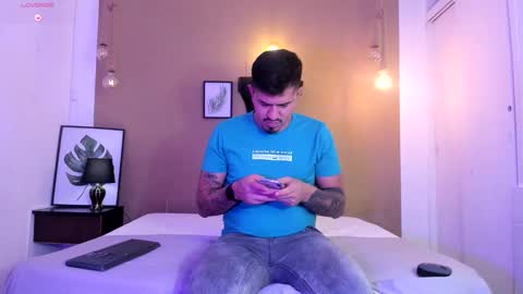 Your aron  online show from March 9, 3:55 am