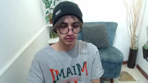 Aaron online show from February 23, 11:34 am