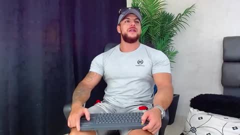 ace_owens online show from December 14, 8:40 pm