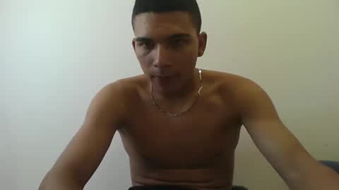 Snapshot of adaam_19 chatting on September 26, 4:32 am adaam_19 online show from September 26, 4:32 am