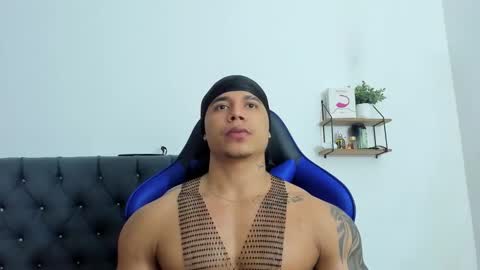 adam boss online show from December 20, 8:21 am