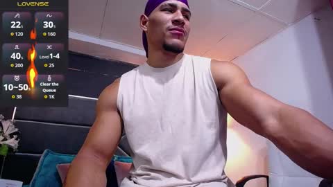 Adam online show from November 19, 1:55 pm