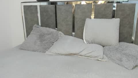 adam_grey_ online show from November 18, 11:25 am