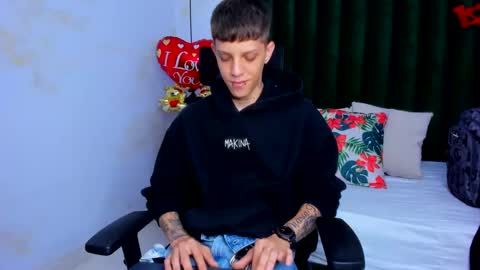 Adam online show from February 12, 8:18 pm