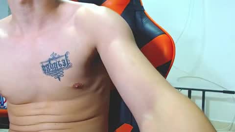 adam hot11 online show from April 19, 12:54 am