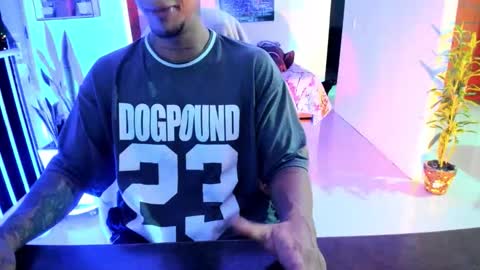 Adam Valencia online show from November 5, 3:52 am