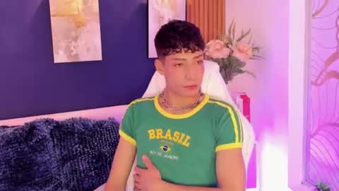 Adan  online show from June 22, 12:09 pm