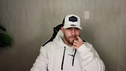 Ades online show from October 23, 11:13 am