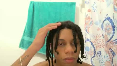 adielpr online show from November 20, 10:30 pm