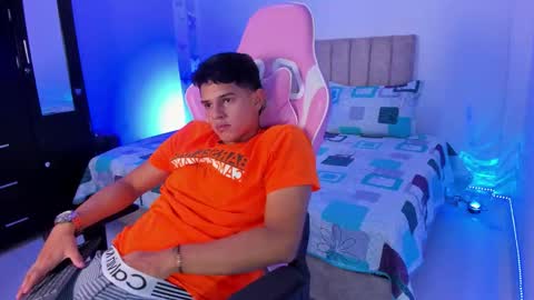 ADRIAN online show from March 5, 7:54 pm