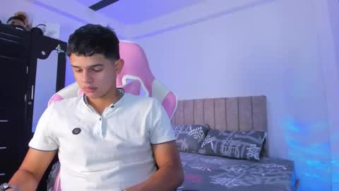 ADRIAN online show from March 3, 7:21 pm