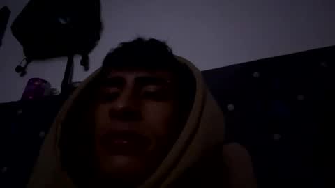 Snapshot of adrian_rae chatting on December 31, 3:01 am online show from December 31, 3:01 am