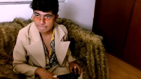 adrian online show from February 7, 1:25 am