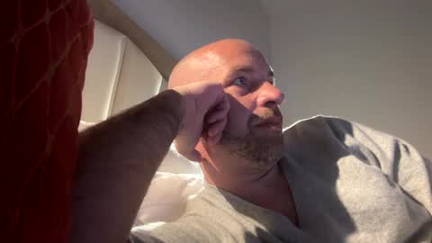 adrienfromparis online show from January 12, 8:14 pm