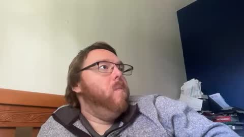 aelyes34 online show from May 21, 5:06 pm