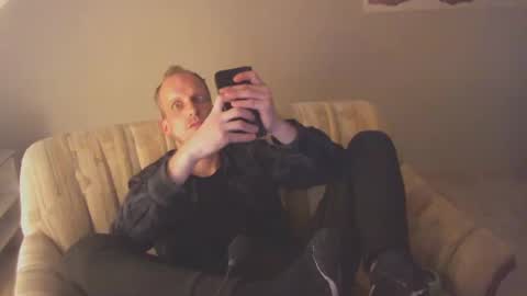 agin17 online show from December 9, 7:57 pm