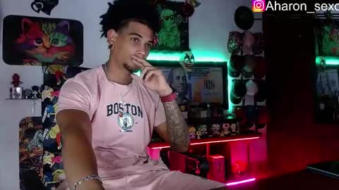 Snapshot of aharon_sexo1 chatting on October 17, 7:34 am Aharon Zamora online show from October 17, 7:34 am