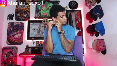 Snapshot of aharon_sexo1 chatting on February 17, 2:53 am Aharon Zamora online show from February 17, 2:53 am