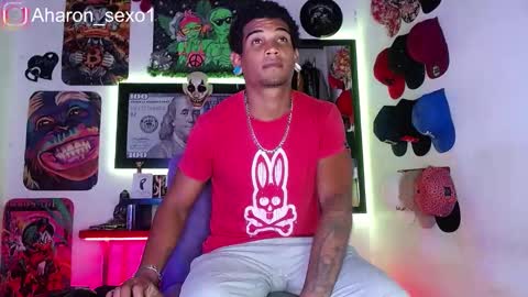 Snapshot of aharon_sexo1 chatting on March 1, 2:37 am Aharon Zamora online show from March 1, 2:37 am