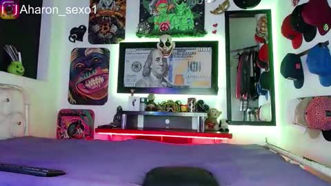 Snapshot of aharon_sexo1 chatting on March 4, 3:11 am Aharon Zamora online show from March 4, 3:11 am