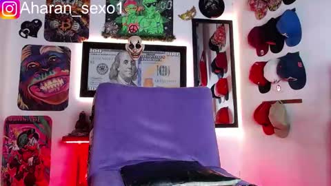 Snapshot of aharon_sexo1 chatting on February 1, 11:58 pm Aharon Zamora online show from February 1, 11:58 pm