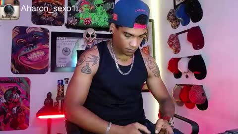 Snapshot of aharon_sexo1 chatting on January 21, 3:38 am Aharon Zamora online show from January 21, 3:38 am