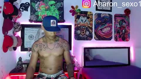 Snapshot of aharon_sexo1 chatting on March 10, 10:07 am Aharon Zamora online show from March 10, 10:07 am