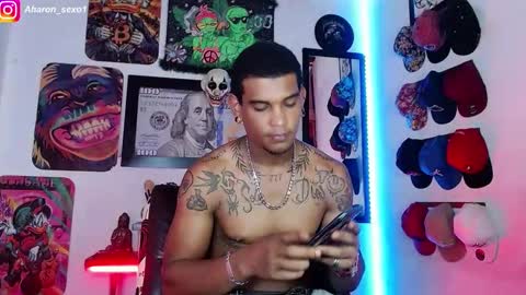 Snapshot of aharon_sexo1 chatting on December 27, 8:07 pm Aharon Zamora online show from December 27, 8:07 pm