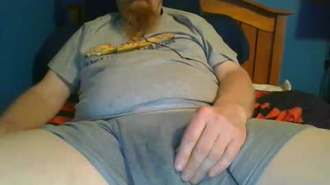 hrnycummer online show from December 17, 5:47 am