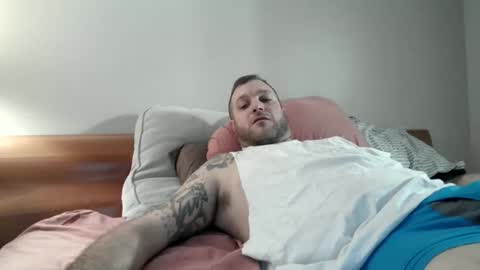 ajames1129 online show from March 4, 6:04 am