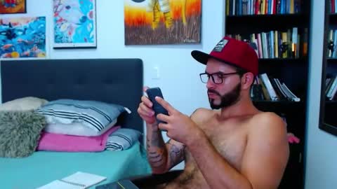 akiles online show from February 1, 2:47 am