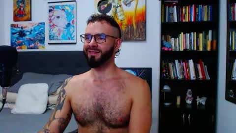 akiles online show from September 29, 11:33 pm