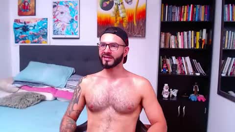 akiles online show from February 18, 9:20 pm