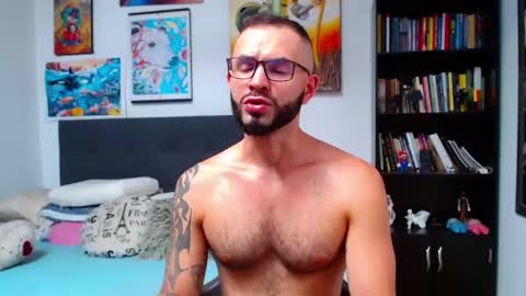 akiles online show from February 6, 7:51 pm