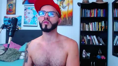 akiles online show from February 28, 10:06 pm