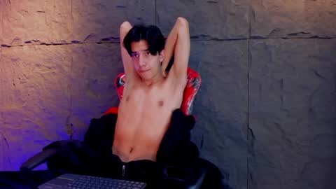 Snapshot of alan_boy01 chatting on September 17, 11:44 am Alan Boy online show from September 17, 11:44 am