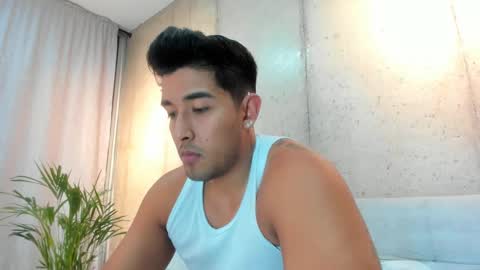 Snapshot of alan_greek_1 chatting on February 12, 12:27 am Alan greek online show from February 12, 12:27 am