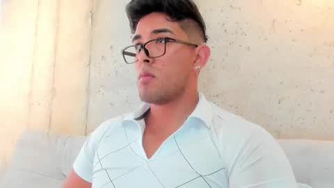 Snapshot of alan_greek_1 chatting on February 19, 3:16 pm Alan greek online show from February 19, 3:16 pm