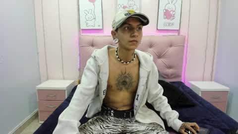 alan_wtn online show from May 31, 5:41 am