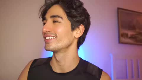 idenavarre online show from December 23, 10:23 pm