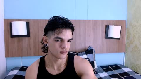 Snapshot of albertbernal69 chatting on January 15, 2:17 am Albert online show from January 15, 2:17 am