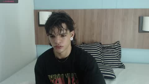 Snapshot of albertbernal69 chatting on February 17, 2:42 am Albert online show from February 17, 2:42 am