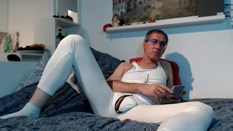 Snapshot of alec_gaython chatting on September 21, 6:30 pm Alec Dubolsz online show from September 21, 6:30 pm