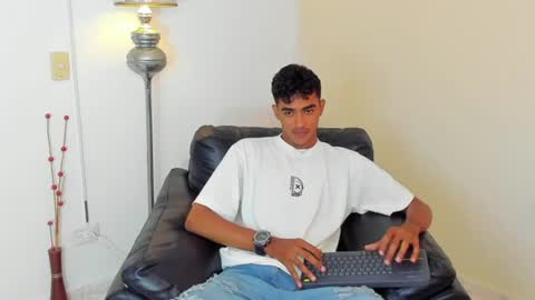 Alejandro williams online show from June 29, 7:47 pm