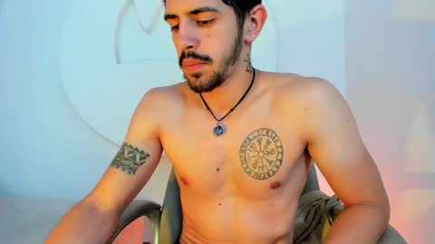 Alejo  online show from March 27, 8:26 am