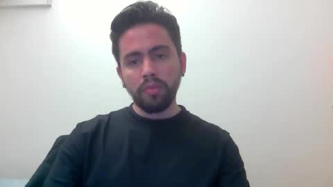 Snapshot of alejo_shy chatting on October 18, 9:31 pm alejo_shy online show from October 18, 9:31 pm