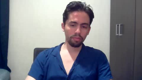 Snapshot of alejo_shy chatting on January 2, 4:41 am alejo_shy online show from January 2, 4:41 am