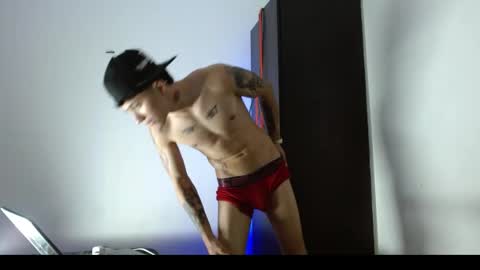 alejo online show from April 21, 9:43 pm