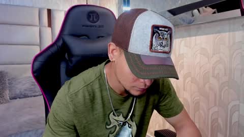 Alessandro King online show from January 6, 2:58 pm