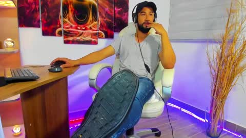 ALESSANDRO  WYE online show from January 14, 5:08 am